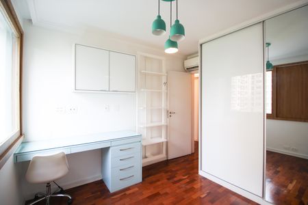 Apartamento para alugar com 110m², 3 quartos e 2 vagas