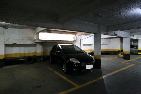 Apartamento à venda com 163m², 4 quartos e 1 vaga Apartamento à venda com 163m², 4 quartos e 1 vagaGaragem