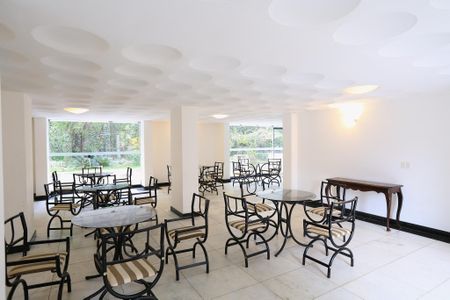 Apartamento à venda com 163m², 4 quartos e 1 vaga Apartamento à venda com 163m², 4 quartos e 1 vagaÁrea comum - Salão de festas