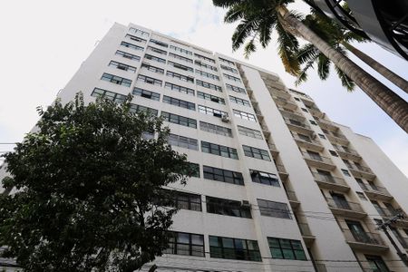 Apartamento à venda com 163m², 4 quartos e 1 vaga Apartamento à venda com 163m², 4 quartos e 1 vagaFachada