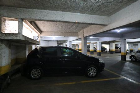Apartamento à venda com 163m², 4 quartos e 1 vaga Apartamento à venda com 163m², 4 quartos e 1 vagaGaragem