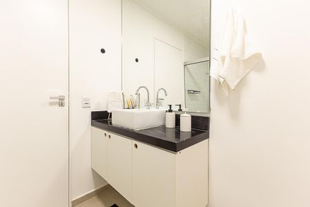 Apartamento para alugar com 100m², 3 quartos e 1 vaga Apartamento para alugar com 100m², 3 quartos e 1 vagaBanheiro Social