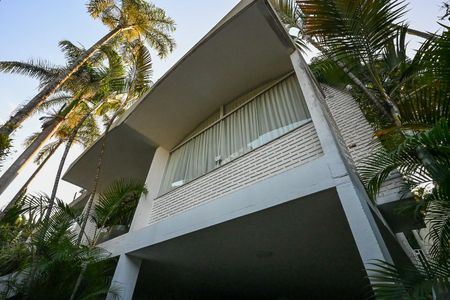 Fachada de casa à venda com 3 quartos, 450m² em Jardim Morumbi, São Paulo