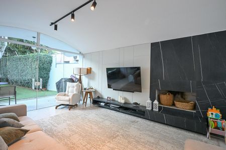 Sala de Tv de casa à venda com 3 quartos, 450m² em Jardim Morumbi, São Paulo