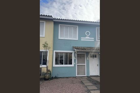 Casa de condomínio para alugar com 68m², 2 quartos e 2 vagas