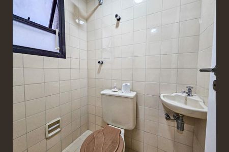 Apartamento à venda com 132m², 3 quartos e 2 vagas Apartamento à venda com 132m², 3 quartos e 2 vagasBanheiro de serviço