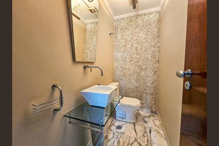 Apartamento à venda com 132m², 3 quartos e 2 vagas Apartamento à venda com 132m², 3 quartos e 2 vagasLavabo