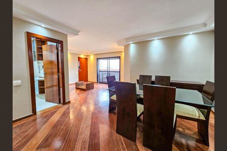 Apartamento à venda com 132m², 3 quartos e 2 vagas Apartamento à venda com 132m², 3 quartos e 2 vagasSala