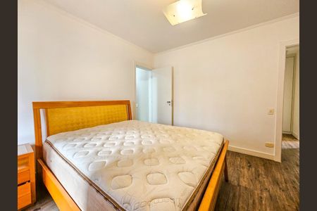 Apartamento à venda com 132m², 3 quartos e 2 vagas Apartamento à venda com 132m², 3 quartos e 2 vagasSuite