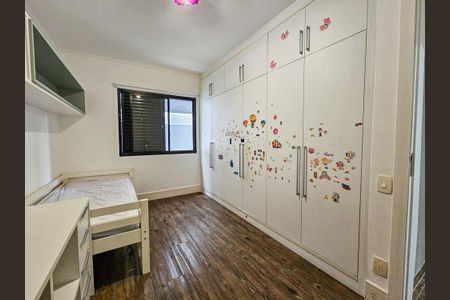 Apartamento à venda com 132m², 3 quartos e 2 vagas Apartamento à venda com 132m², 3 quartos e 2 vagasQuarto 2