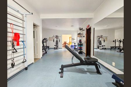 Apartamento à venda com 132m², 3 quartos e 2 vagas Apartamento à venda com 132m², 3 quartos e 2 vagasAcademia