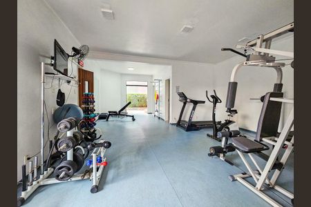 Apartamento à venda com 132m², 3 quartos e 2 vagas Apartamento à venda com 132m², 3 quartos e 2 vagasAcademia