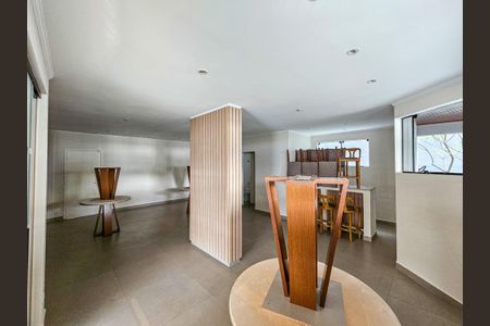 Apartamento à venda com 132m², 3 quartos e 2 vagas Apartamento à venda com 132m², 3 quartos e 2 vagasÁrea comum - Salão de festas
