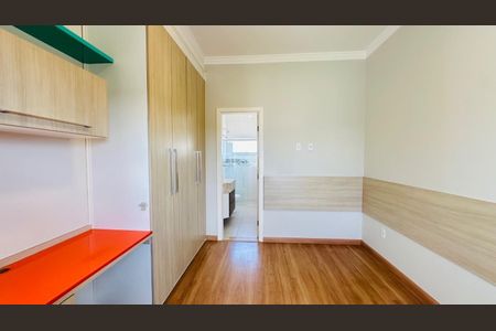 Casa de Condomínio para alugar com 4 quartos, 320m² em Swiss Park, Campinas