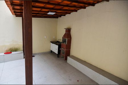 Sala de casa para alugar com 4 quartos, 500m² em Tijuca, Rio de Janeiro