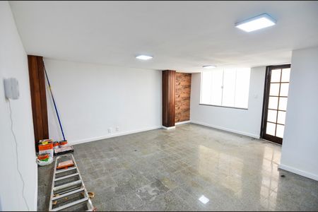 Sala de casa para alugar com 4 quartos, 500m² em Tijuca, Rio de Janeiro