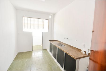 Casa para alugar com 500m², 4 quartos e 4 vagasCozinha