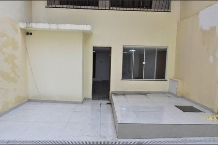 Casa para alugar com 500m², 4 quartos e 4 vagasSala