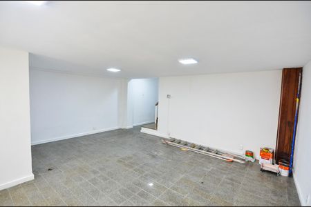 Casa para alugar com 500m², 4 quartos e 4 vagasSala