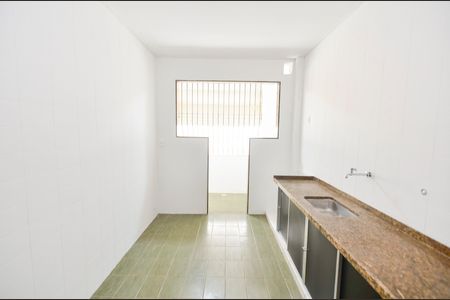 Casa para alugar com 500m², 4 quartos e 4 vagasCozinha