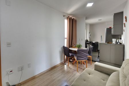 Apartamento para alugar com 43m², 2 quartos e 1 vagaSala