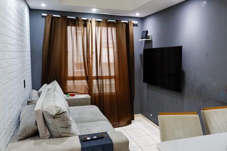sala de apartamento para alugar com 2 quartos, 50m² em Quitaúna, Osasco