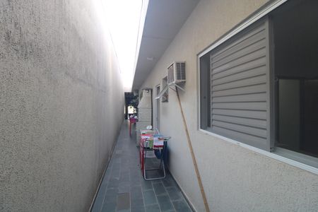 Casa à venda com 125m², 2 quartos e 2 vagasQuintal lateral