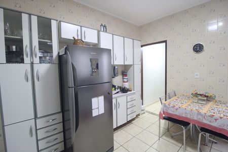 Casa à venda com 125m², 2 quartos e 2 vagasCozinha