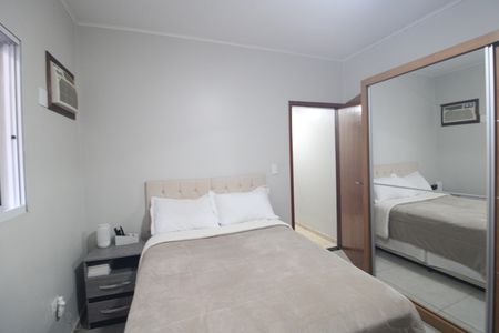 Quarto 1 de casa à venda com 2 quartos, 125m² em Jardim São Bernardo, São Paulo