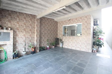 Casa à venda com 125m², 2 quartos e 2 vagasGaragem