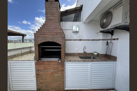 Apartamento à venda com 115m², 3 quartos e 2 vagas Apartamento à venda com 115m², 3 quartos e 2 vagasÁrea externa