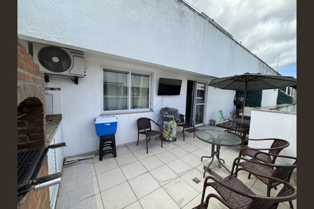 Apartamento à venda com 115m², 3 quartos e 2 vagas Apartamento à venda com 115m², 3 quartos e 2 vagasÁrea externa
