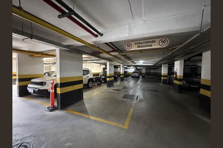 Apartamento à venda com 115m², 3 quartos e 2 vagas Apartamento à venda com 115m², 3 quartos e 2 vagasÁrea externa