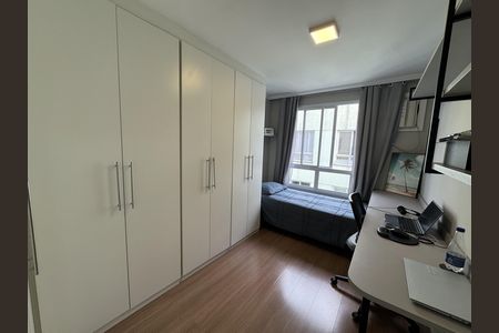 Apartamento à venda com 115m², 3 quartos e 2 vagas Apartamento à venda com 115m², 3 quartos e 2 vagasQuarto