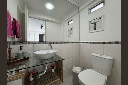 Apartamento à venda com 115m², 3 quartos e 2 vagas Apartamento à venda com 115m², 3 quartos e 2 vagasBanheiro