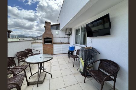 Apartamento à venda com 115m², 3 quartos e 2 vagas Apartamento à venda com 115m², 3 quartos e 2 vagasÁrea externa