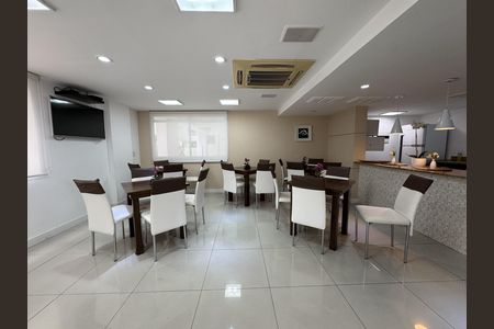 Apartamento à venda com 115m², 3 quartos e 2 vagas Apartamento à venda com 115m², 3 quartos e 2 vagasSala de Jantar