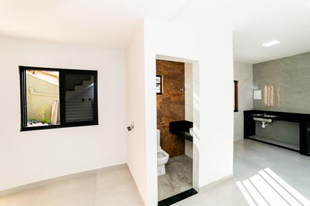 Sala de casa para alugar com 1 quarto, 40m² em Sagrada Família, Belo Horizonte