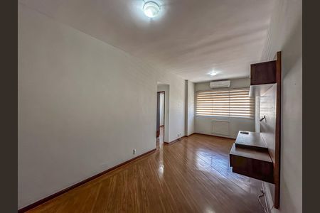Apartamento para alugar com 2 quartos, 65m² em Centro, Rio de Janeiro