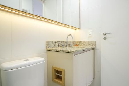 Apartamento à venda com 63m², 2 quartos e 2 vagasBanheiro social
