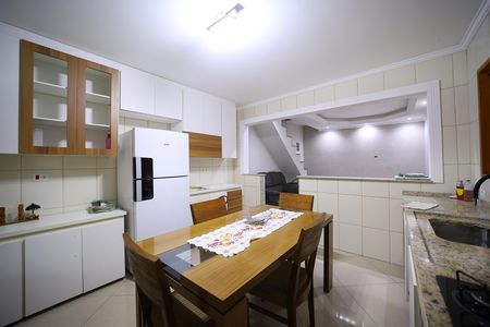 Cozinha de casa para alugar com 2 quartos, 132m² em Parque Boturussu, São Paulo