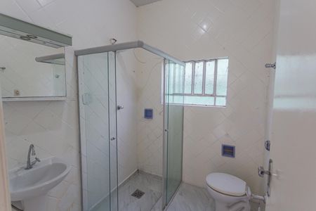 Casa à venda com 85m², 2 quartos e 4 vagas Casa à venda com 85m², 2 quartos e 4 vagasBanheiro Social