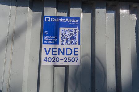 Casa à venda com 85m², 2 quartos e 4 vagas Casa à venda com 85m², 2 quartos e 4 vagasPlaquinha Instalada
