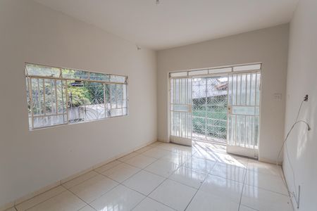 Sala de casa à venda com 2 quartos, 85m² em Santa Ines, Belo Horizonte