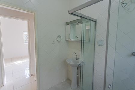 Casa à venda com 85m², 2 quartos e 4 vagas Casa à venda com 85m², 2 quartos e 4 vagasBanheiro Social