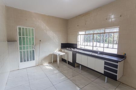 Casa à venda com 85m², 2 quartos e 4 vagas Casa à venda com 85m², 2 quartos e 4 vagasCozinha