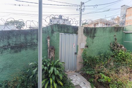 Casa à venda com 85m², 2 quartos e 4 vagas Casa à venda com 85m², 2 quartos e 4 vagasEntrada