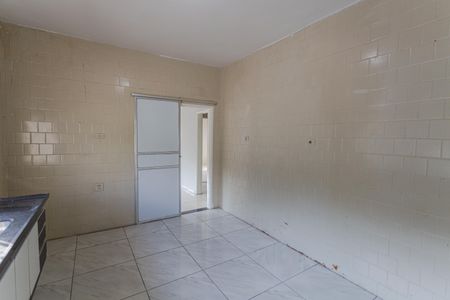 Casa à venda com 85m², 2 quartos e 4 vagas Casa à venda com 85m², 2 quartos e 4 vagasCozinha