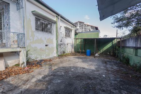 Casa à venda com 85m², 2 quartos e 4 vagas Casa à venda com 85m², 2 quartos e 4 vagasGaragem