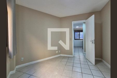 Apartamento à venda com 80m², 2 quartos e 2 vagas Apartamento à venda com 80m², 2 quartos e 2 vagasQuarto